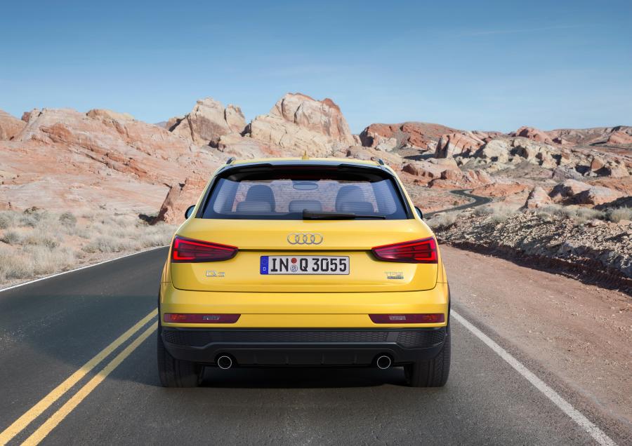  Audi Q3 2.0 TFSI Quattro S-Line Competition (8U) 2016 года  (WW) (фото 4 из 20)